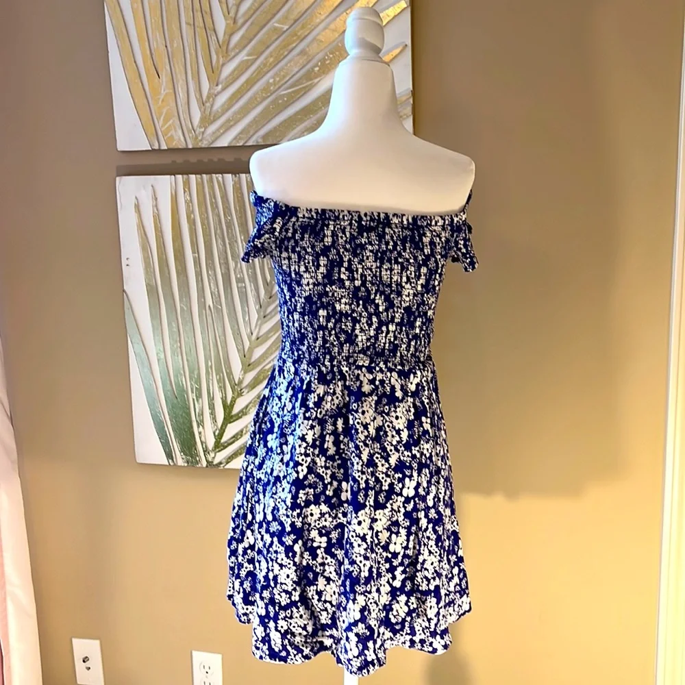Express Blue and White Floral Off the Shoulder Dress - Picture 2 of 9
